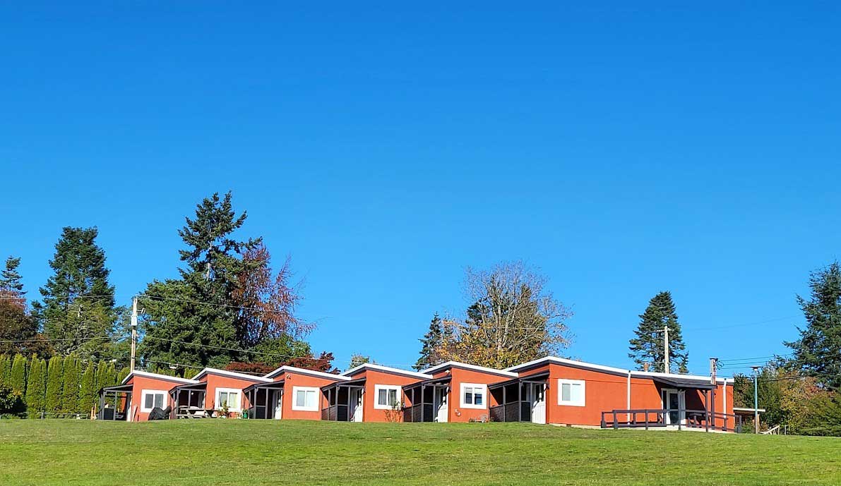 Independent Living at Ayre Manor Sooke